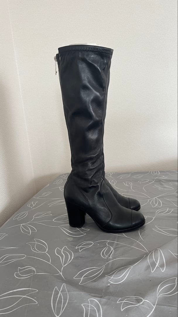 美品シャネルCHANELロングブーツ 高ヒール黒/袋付き36