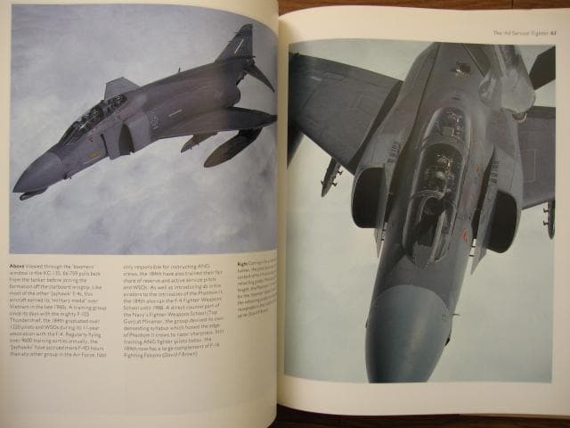 洋書 F-4 Phantom II / Tony Holmes
