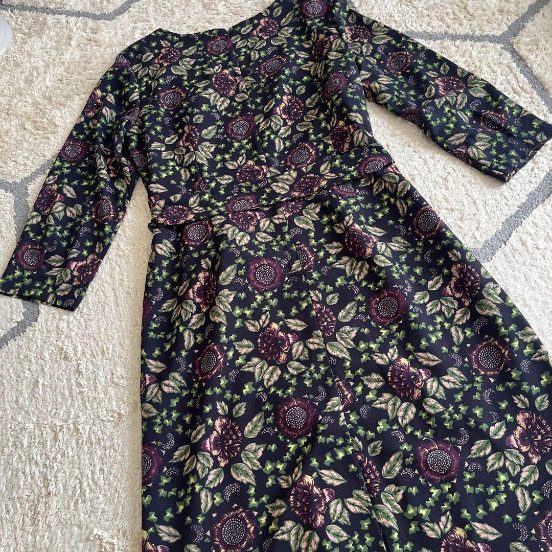 【美品】LAURA ASHLEY ローラアシュレイ　花柄ウエストリボンワンピース