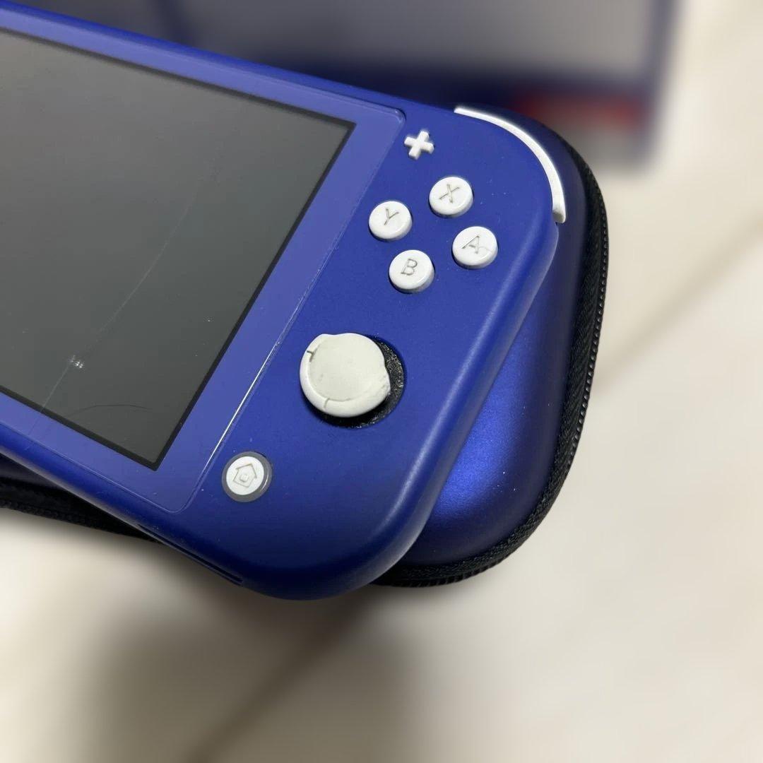 任天堂Switch Lite 本体 ケース付き