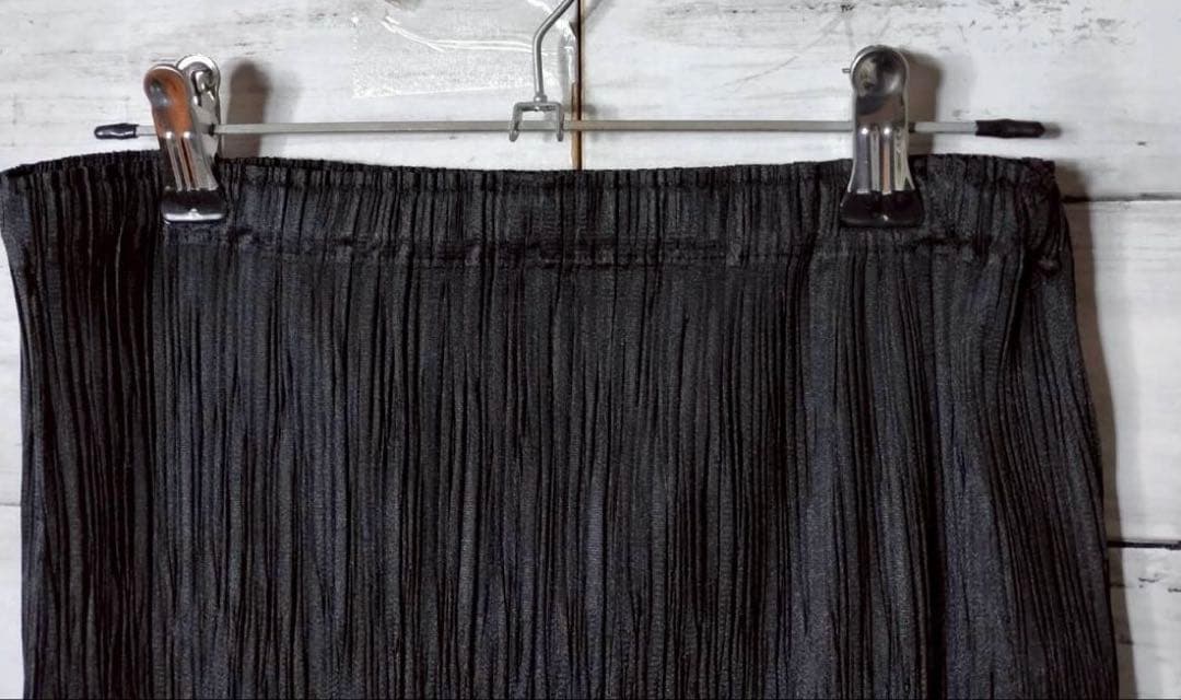 PLEATS PLEASEプリーツプリーズ イッセイミヤケ ロングスカート 黒