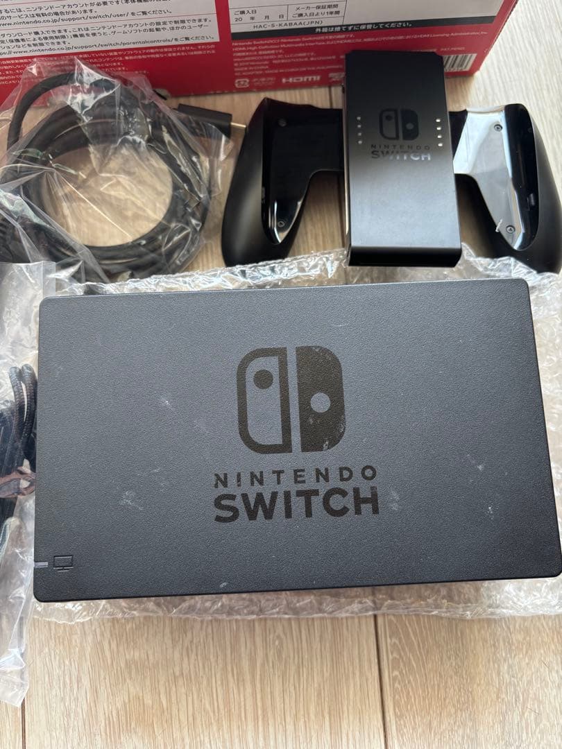 Nintendo Switch 本体　動作確認済み　SDカード付属