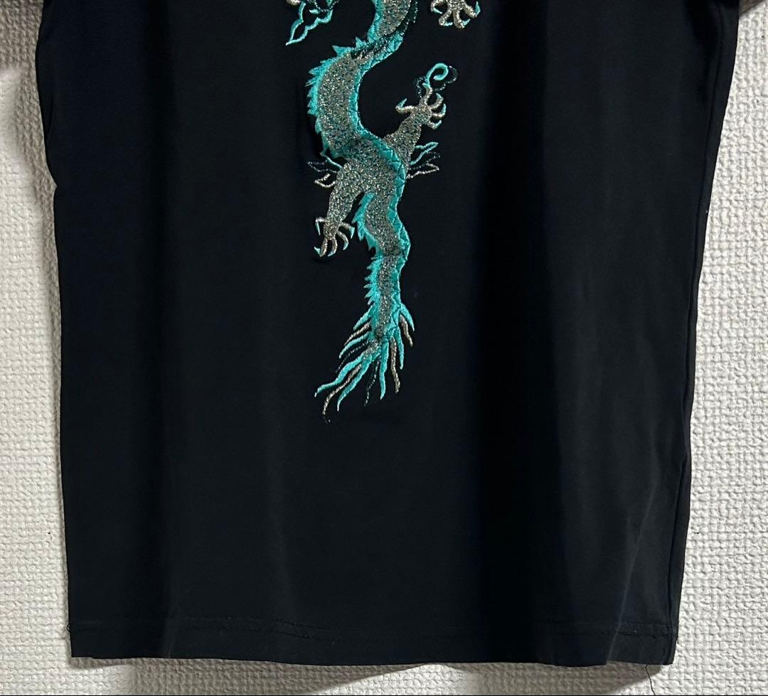 VIVIENNE TAM ヴィヴィアンタムブラックドラゴン龍　Tシャツ 刺繍