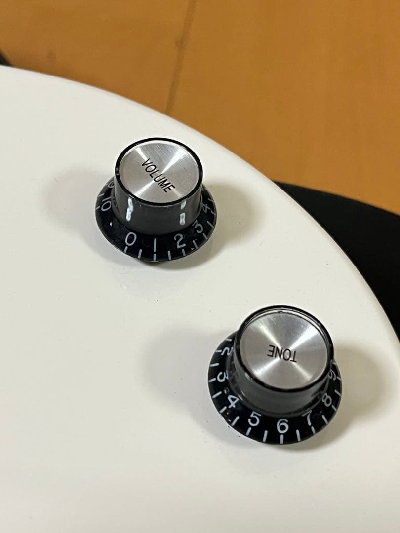 エピフォン YungBlud SG Junior Classic White