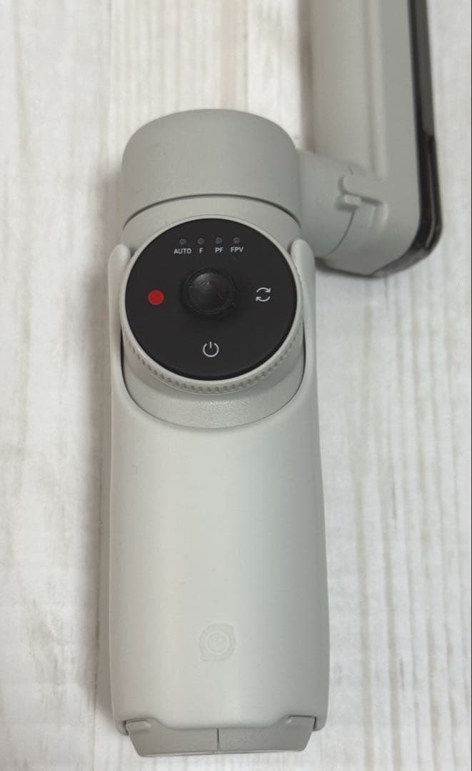 【極美品】 Insta360 Flow - AI搭載スマートフォン用ジンバル
