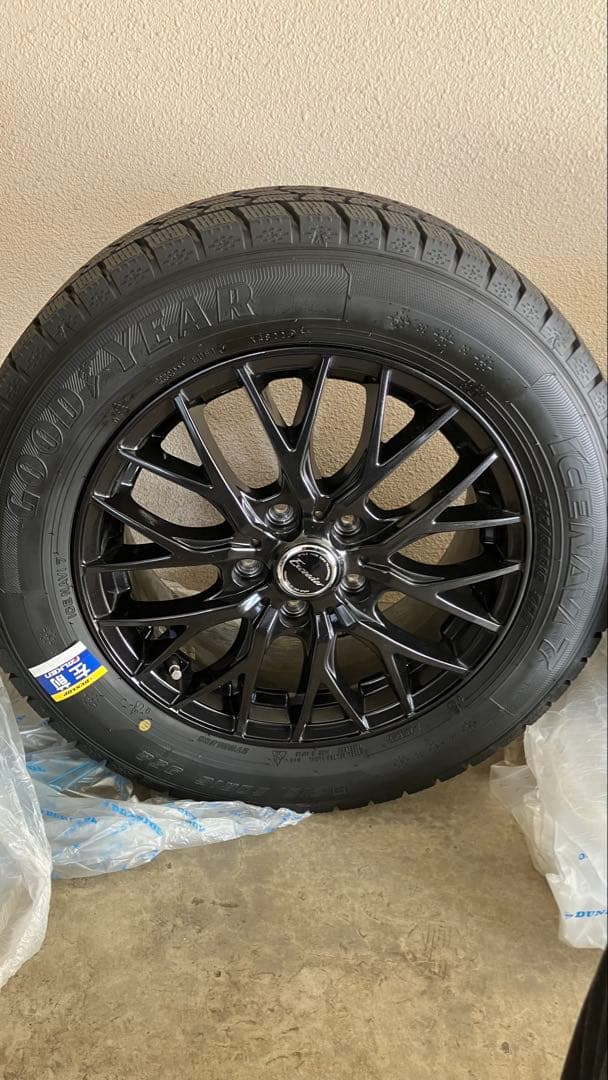 【直接取引】グッドイヤー アイスナビ7 215/60R16 スタッドレス 4本