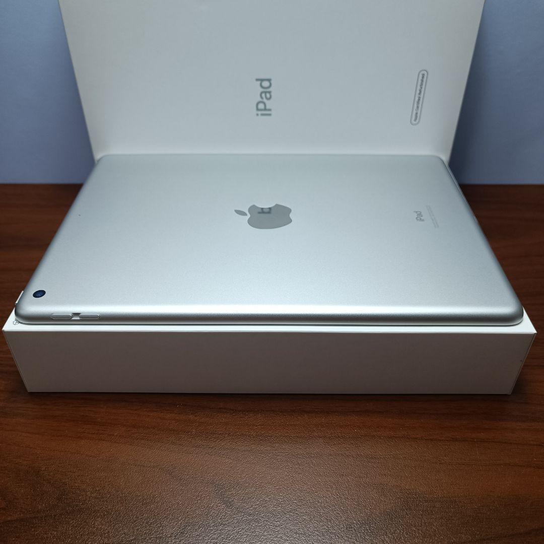 あか iPad 10.2 第7世代 WiFi 128GB キーボードカバー