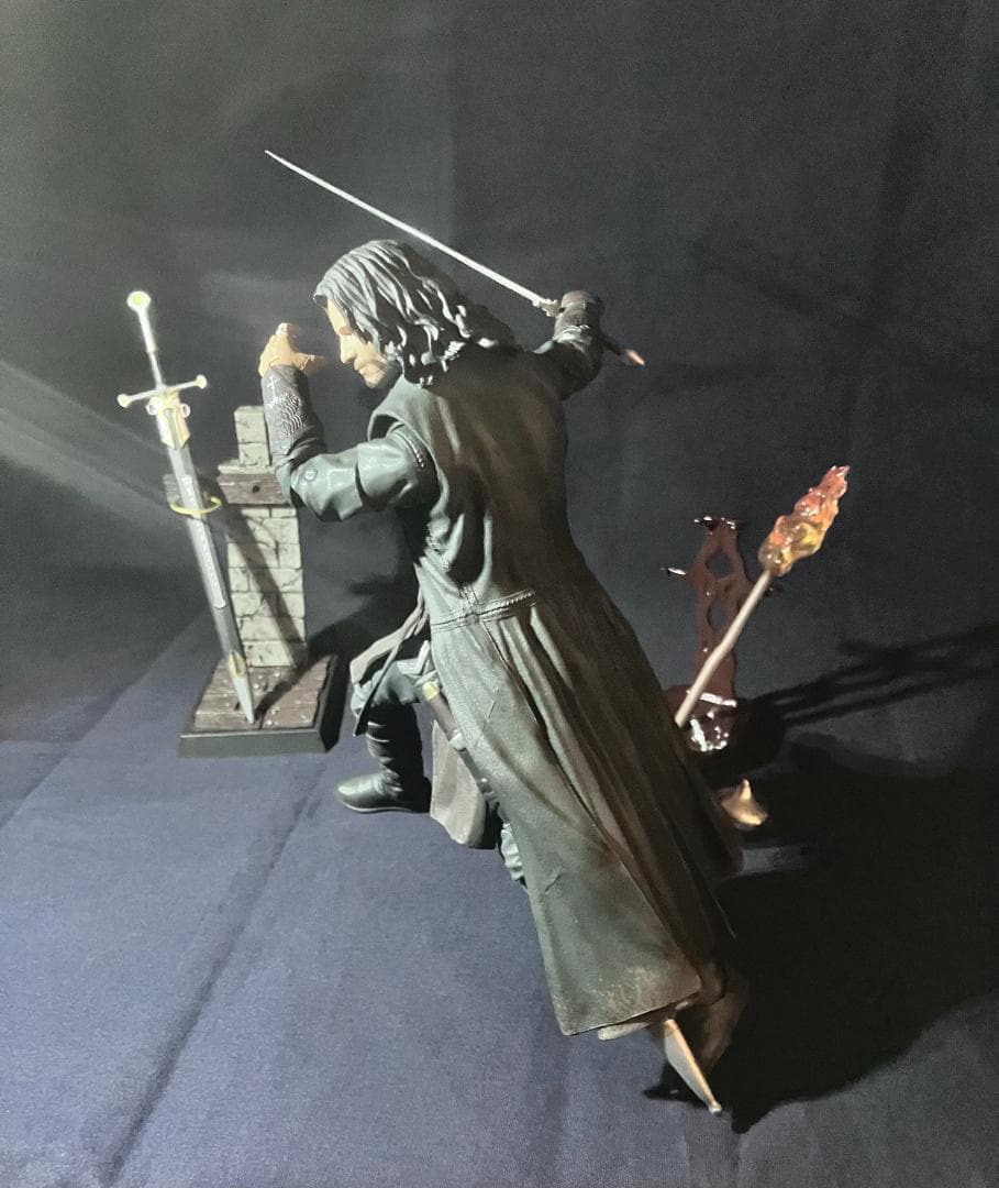 【新品未開封】『アラゴルン』ロードオブザリング 荒武者系アクションフィギュア