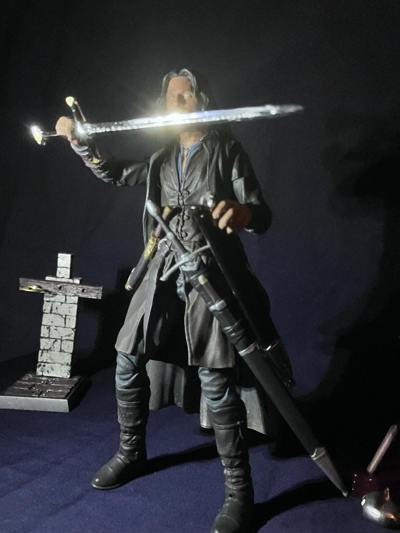 【新品未開封】『アラゴルン』ロードオブザリング 荒武者系アクションフィギュア