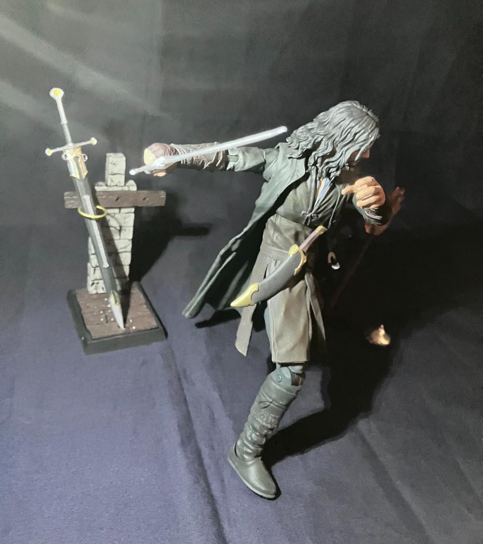 【新品未開封】『アラゴルン』ロードオブザリング 荒武者系アクションフィギュア