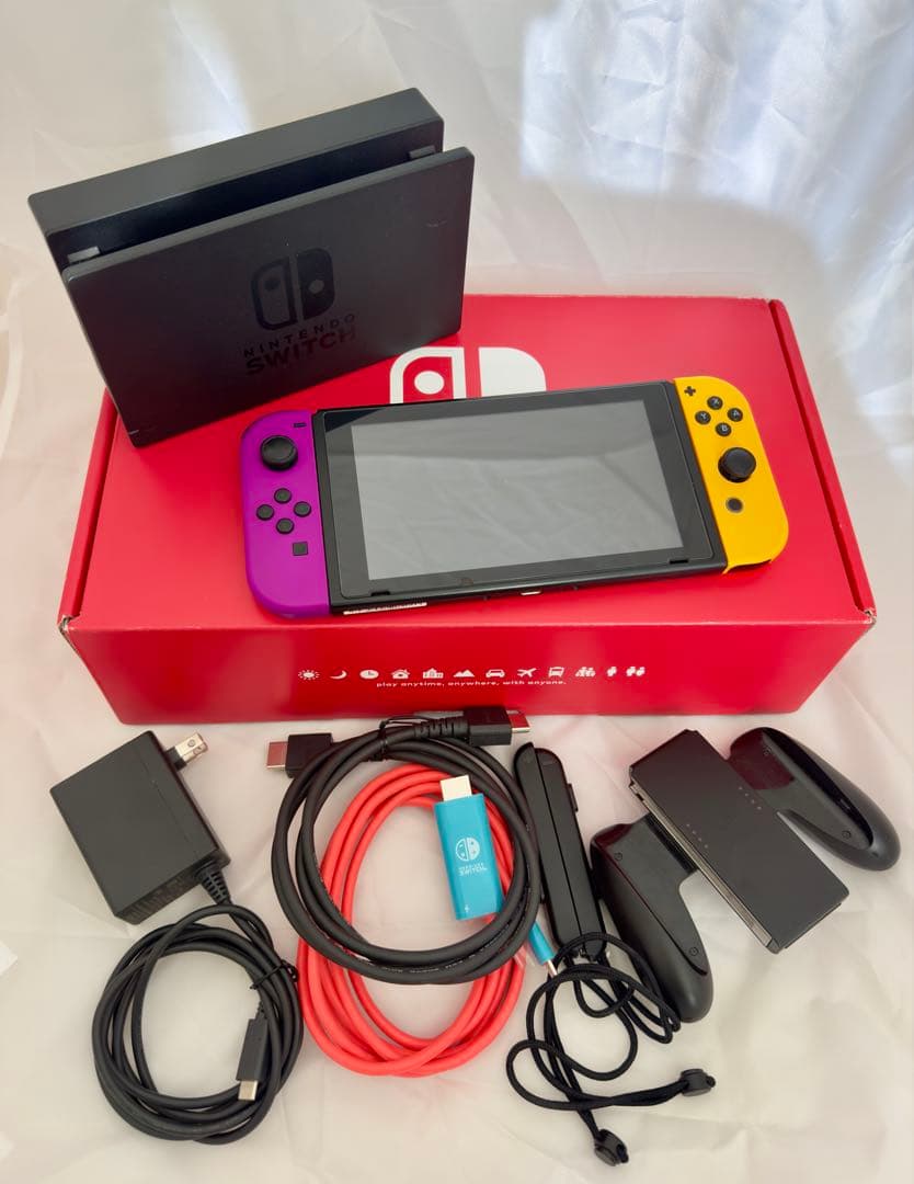 Nintendo Switch 本体 紫/黄色 Joy-Con
