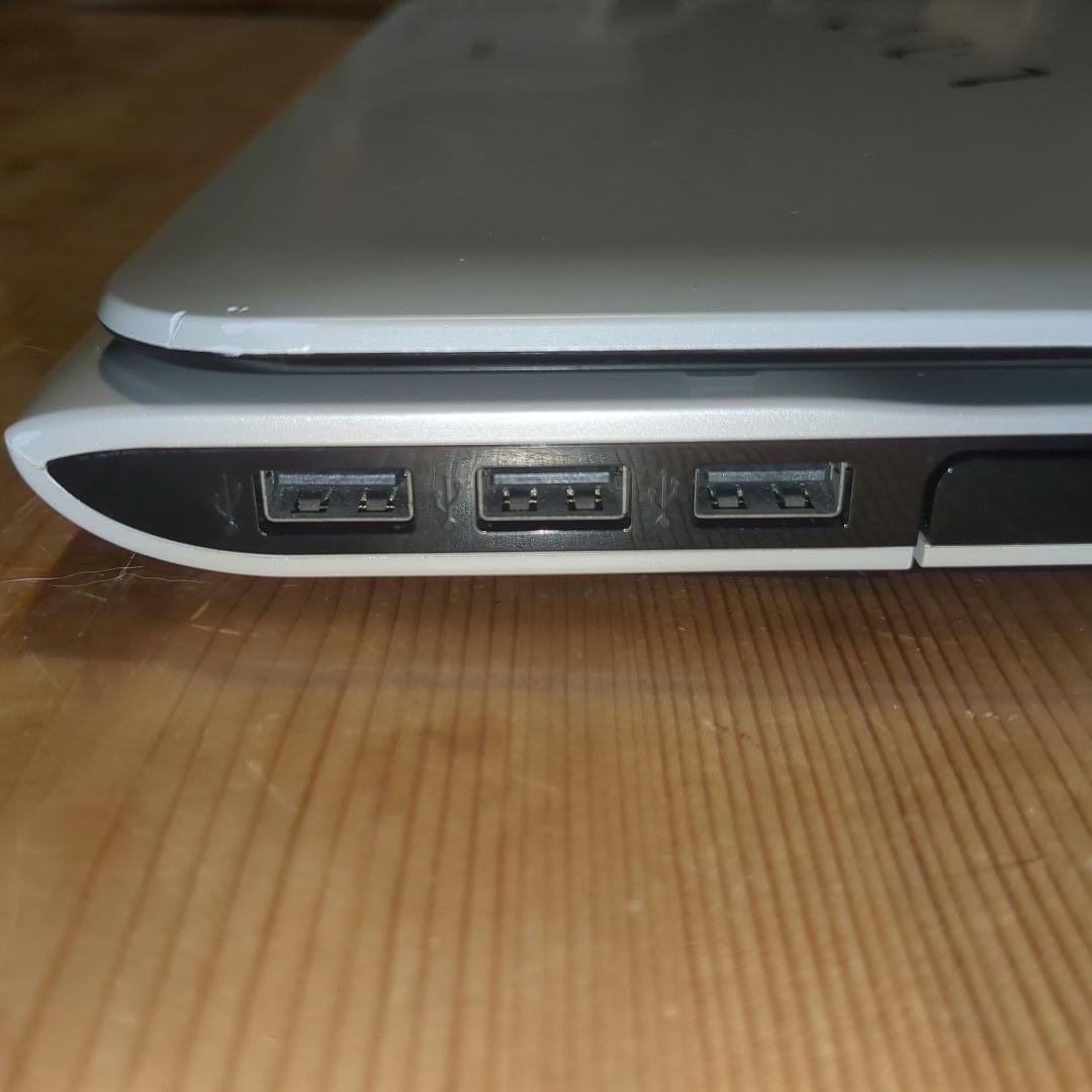 Sony VAIO（SVE141D11N）