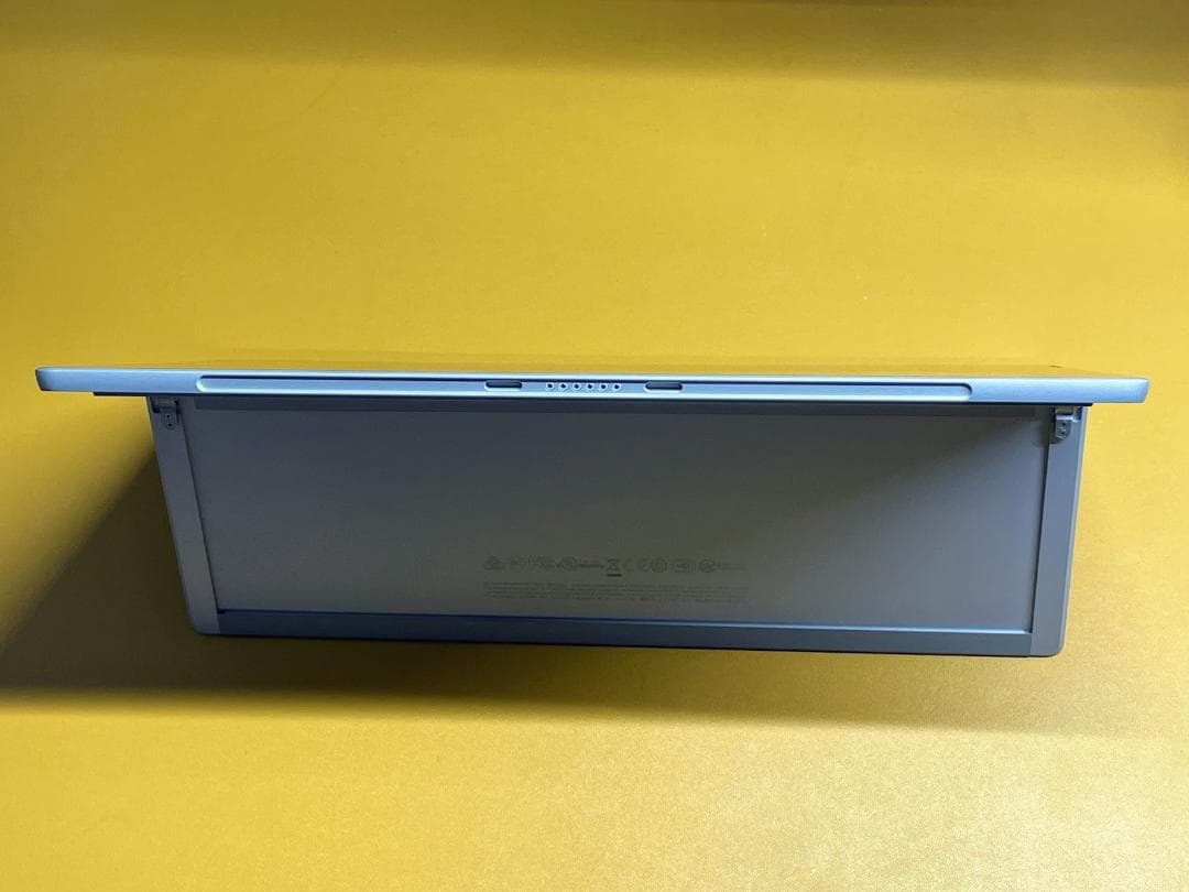 [中古] SurfacePro 5 Corei5 4GB 128GB