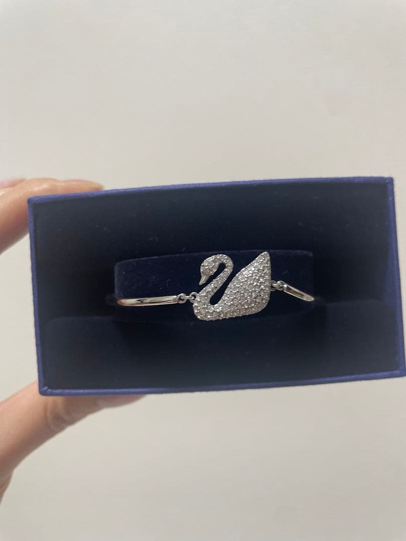 Swarovski スワンモチーフ ブレスレット
