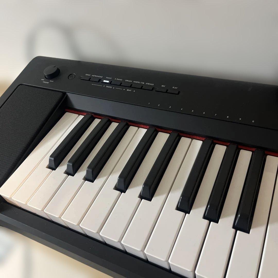 ほぼ未使用 YAMAHA キーボード Piaggero NP-35B
