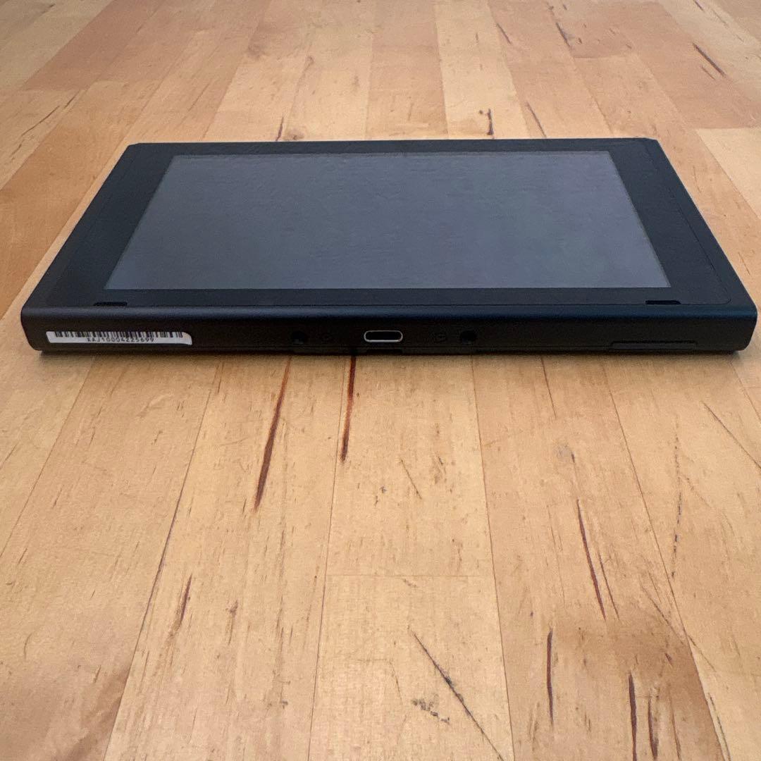 ニンテンドースイッチ　hac-001 2022年製　初期化済み　(d