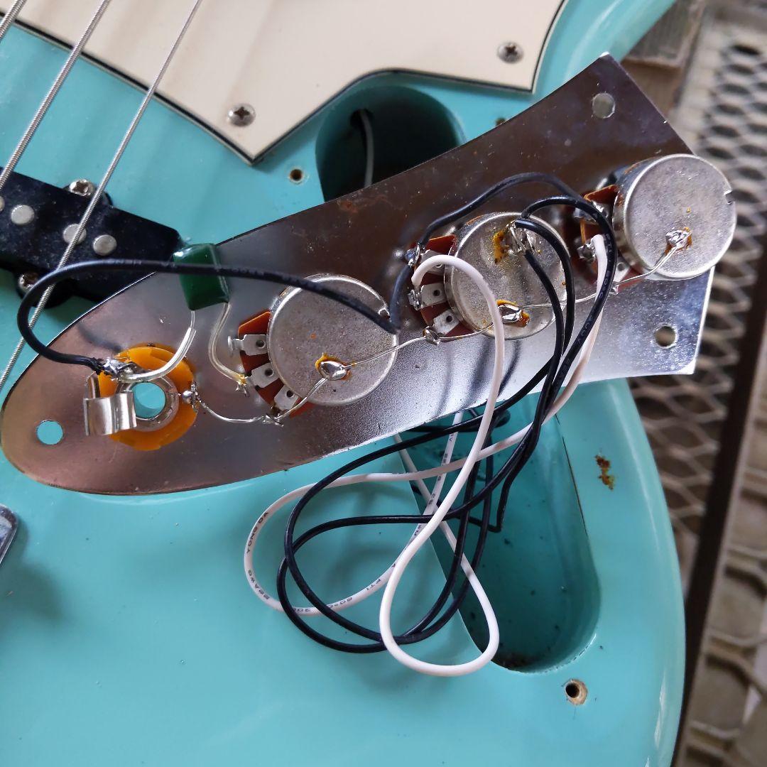 【動作不良品】Squier Jazz Bass 　フェンダー　バッグ付き　ベース