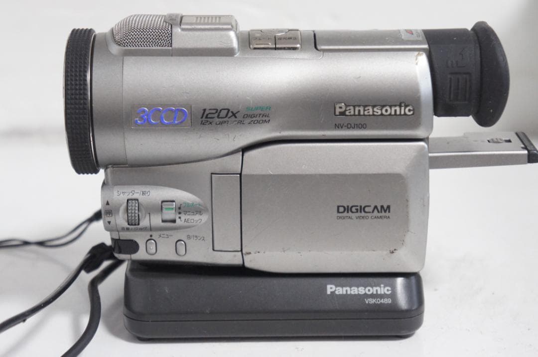 再生OKPanasonic NV-DJ100 MiniDv ビデオカメラ 929