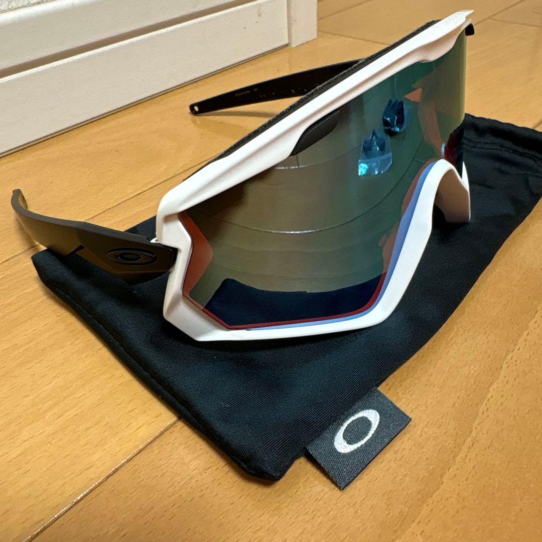 め*め様 極美品 OAKLEY WINDJACKET 2.0 白×黒オークリー