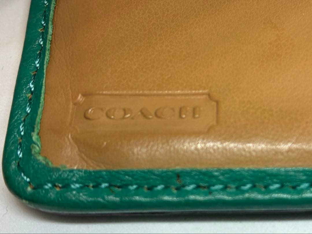 【美品・希少カラー】COACH コーチ 二つ折り財布 ミディアム財布