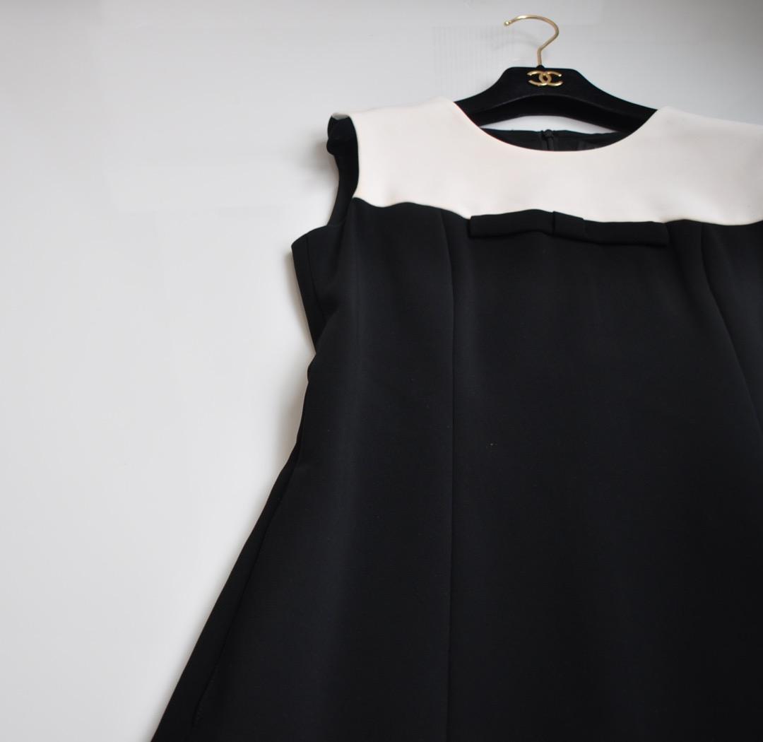 ルネ ♡ 上品 バイカラーワンピース 黒×アイボリー白 フロント小リボン