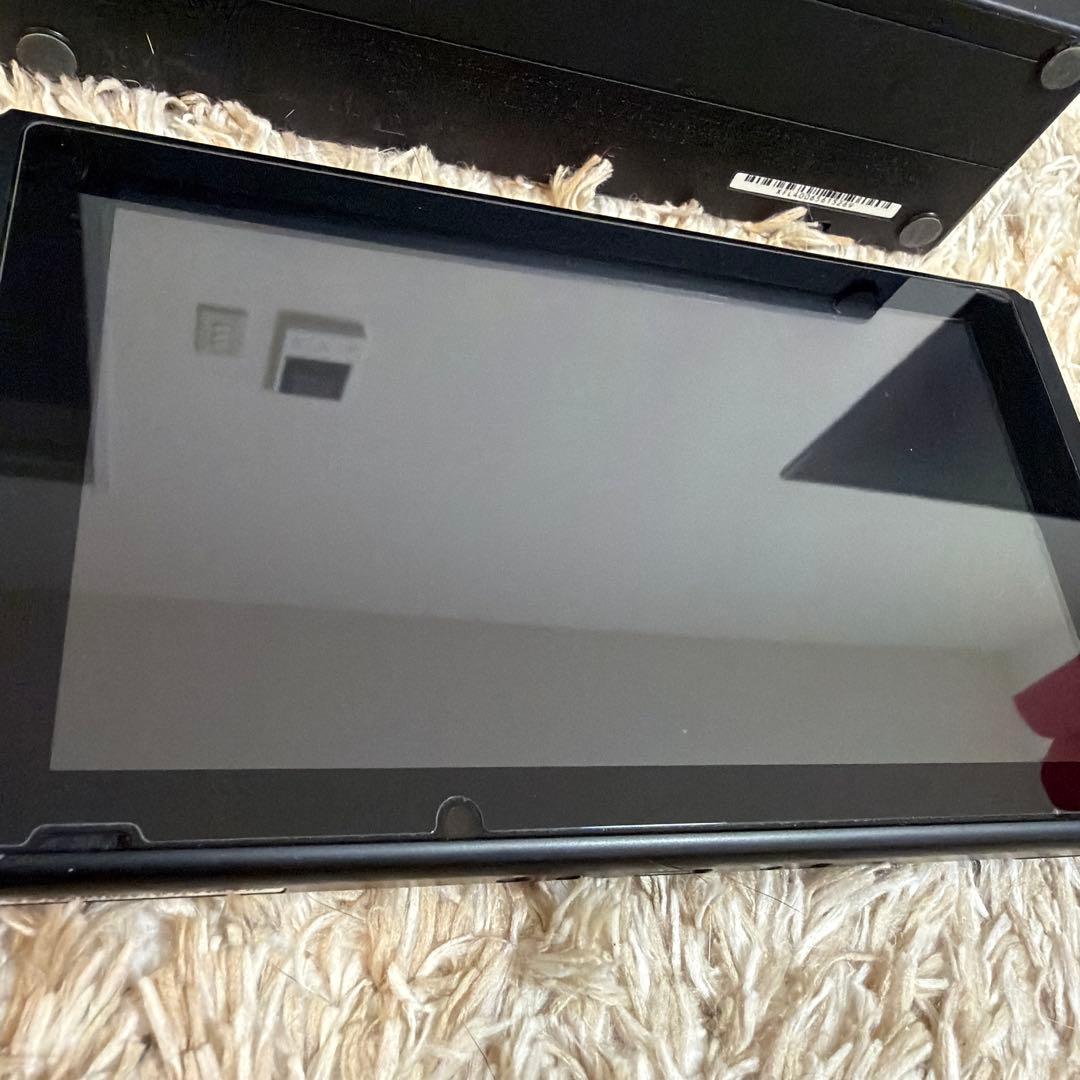 【美品】Nintendo Switch 本体 元箱付き　Joy-Conなし