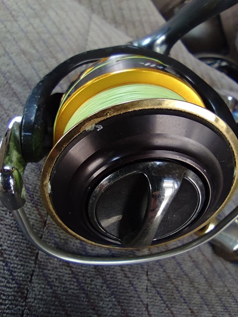 DAIWA スピニングリール ブラック/グリーン
