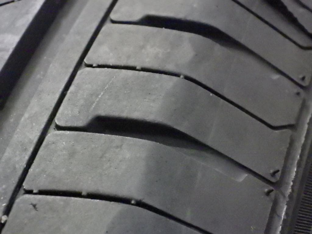 ①ちゆとろママ専用 205/65R15 ZEETEX 夏タイヤ 2本