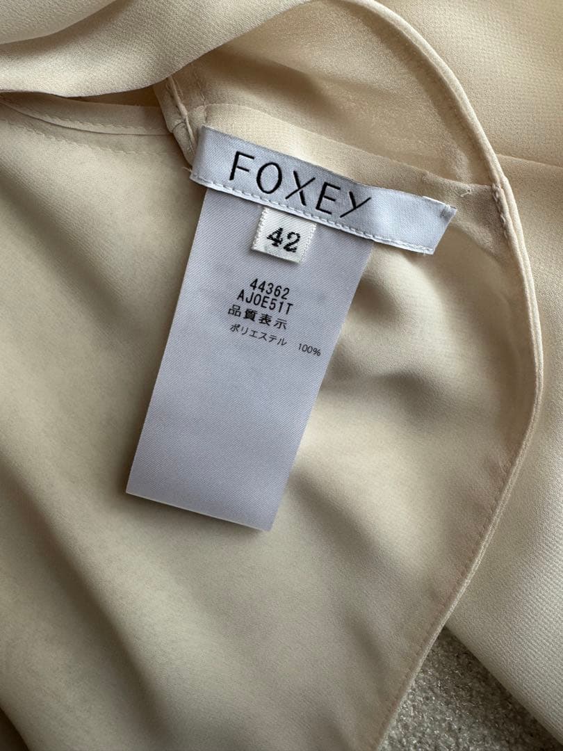 新品未使用品　フォクシーBolero\"Midnight Bell\" 42