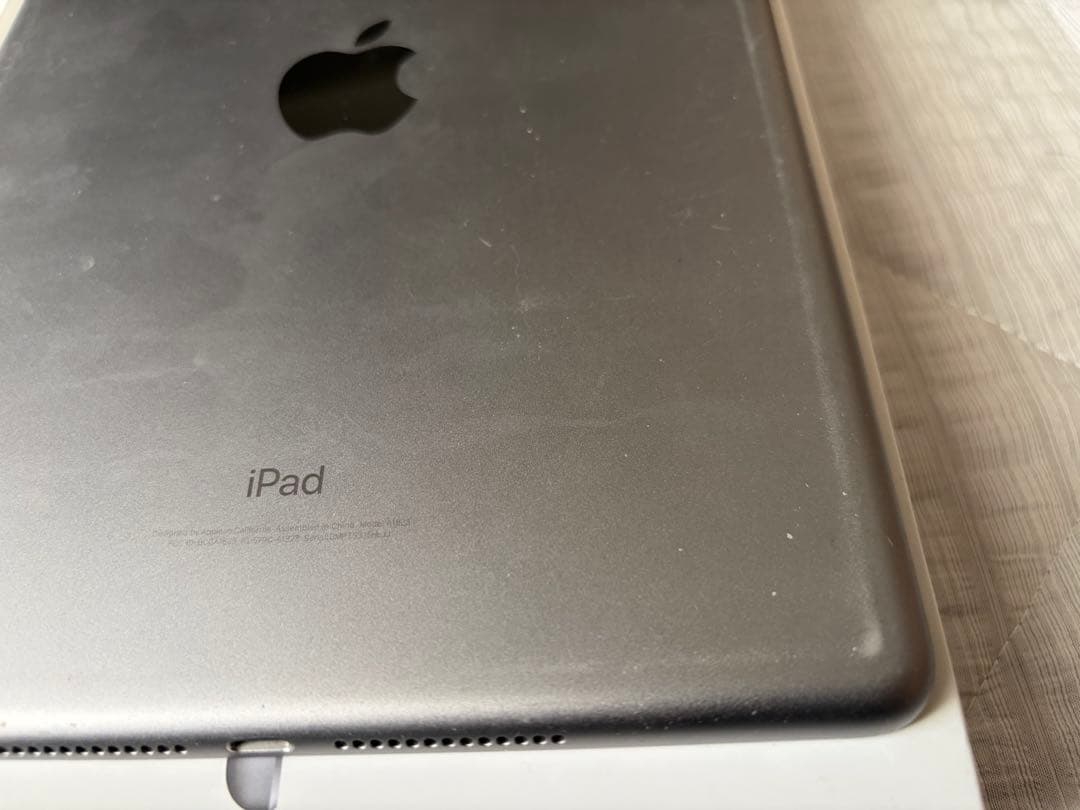 iPad (第5世代) Wi-Fi+Cellular 32GB スペースグレイ