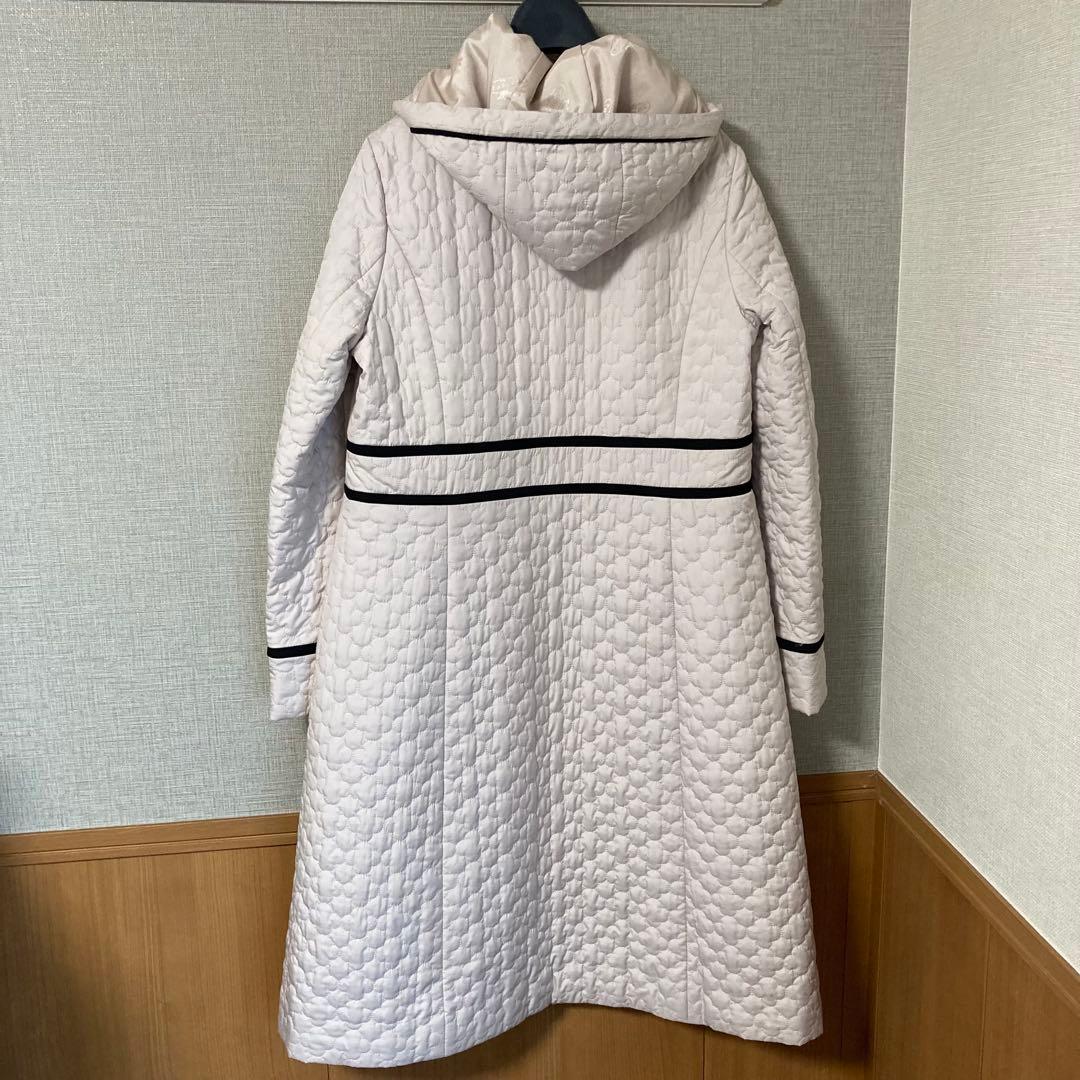 TOCCA トッカ 軽量消臭素材 フード付きキルティングロングコート 4
