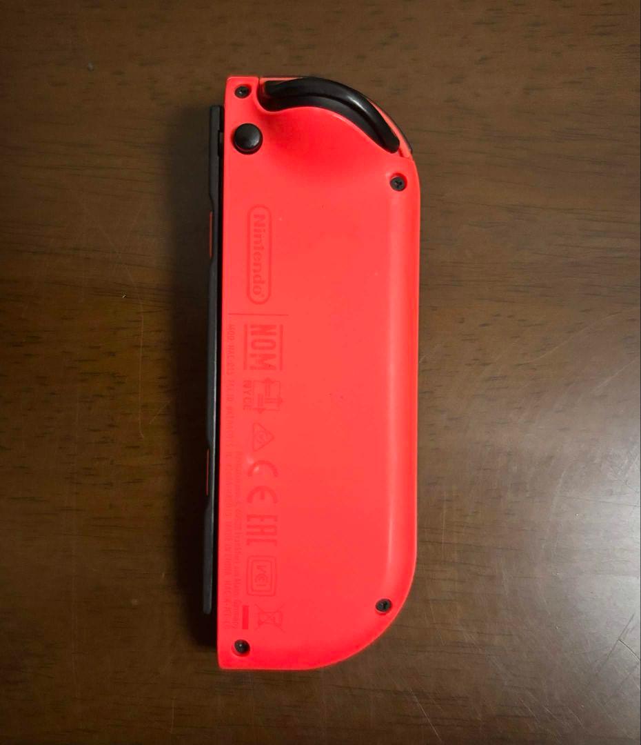 Nintendo Switch　本体とJoyconセット