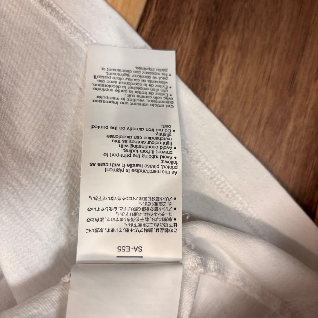 最終値下げ　sacai × kaws 2 M ホワイト Tシャツ ポケット付き