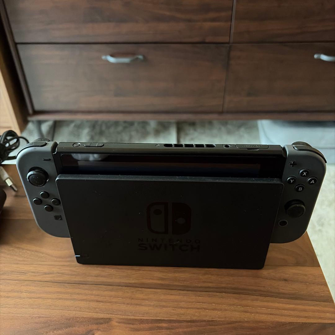 な*っ様 Nintendo Switch 本体 コントローラー2台、SDカード