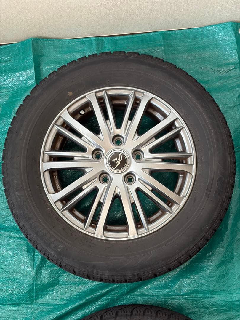 Fang アルミホイール15インチ(ブリヂストンブリザック付)195/65R15