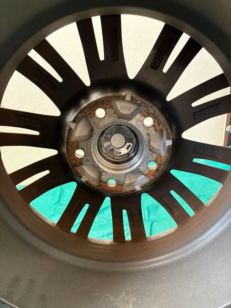 Fang アルミホイール15インチ(ブリヂストンブリザック付)195/65R15