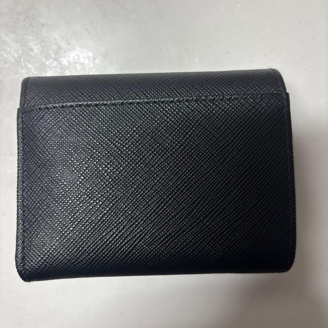 PRADA 三つ折り財布 新品同様に綺麗です✩⡱