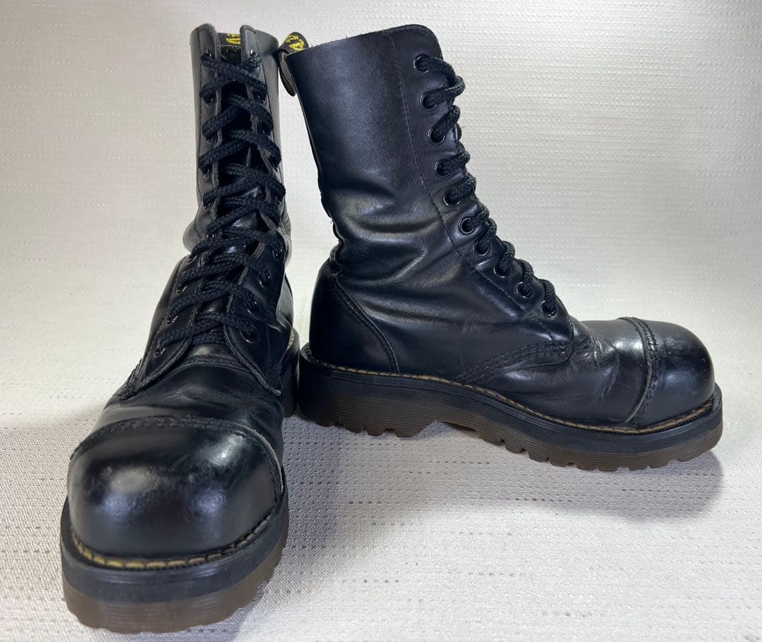 UK3～UK4程度 Dr.Martens STEEL TOE 10ホール 英国製