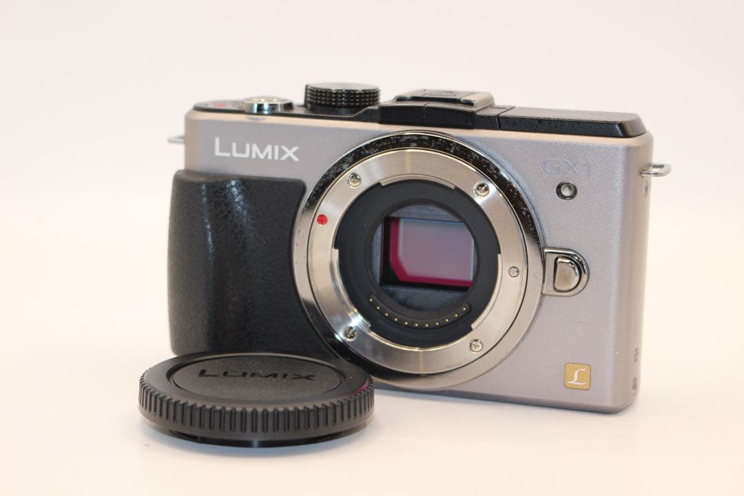 ★お買い得★ DMC-GX1 ボディ　ミラーレス　LUMIX