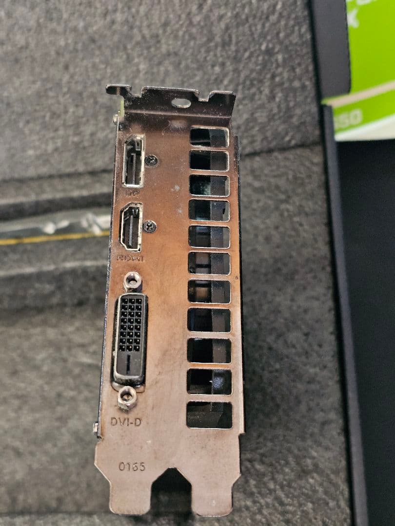 玄人志向　NVIDIA GeForce GTX1650　補助電源ありモデル