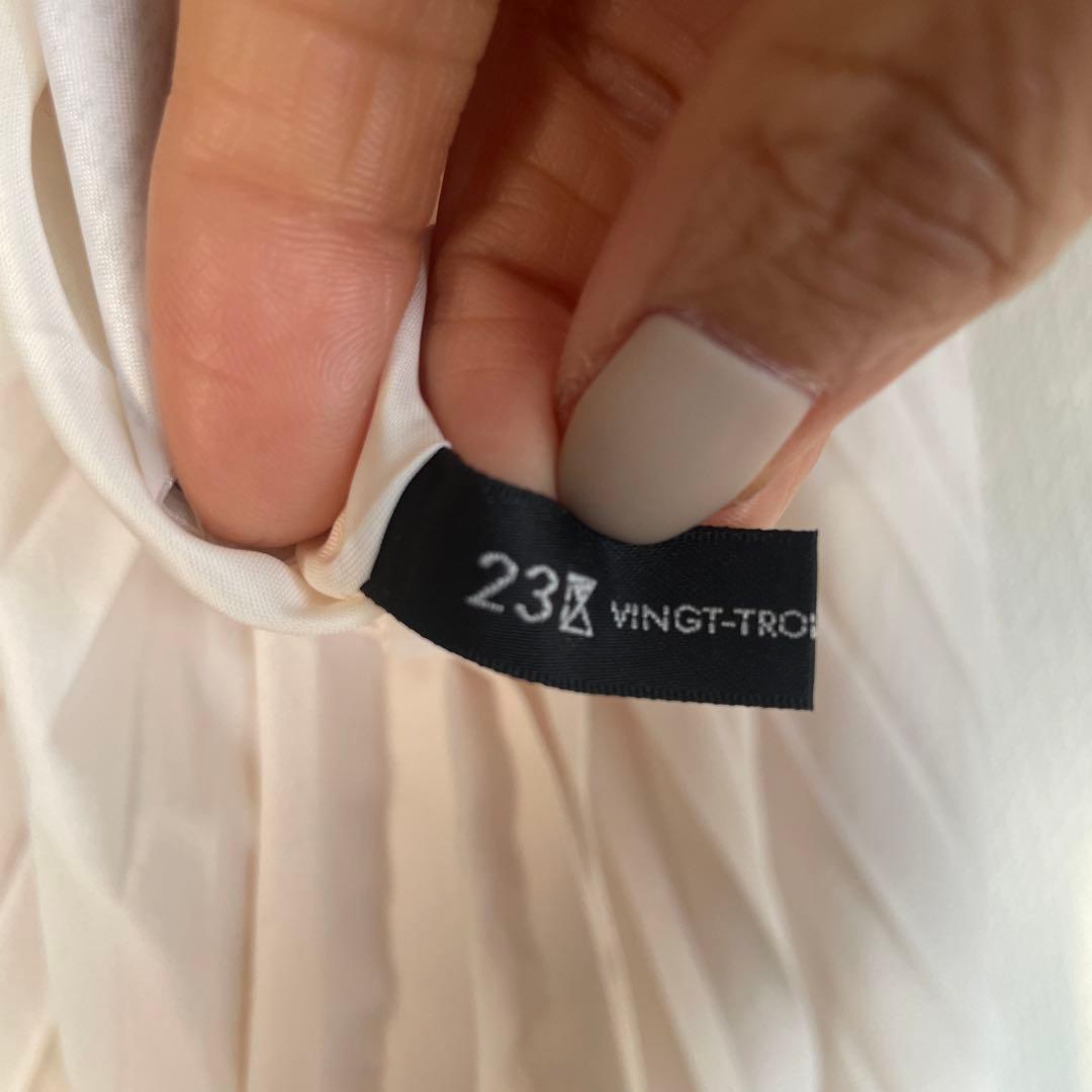 23区ロングプリーツスカート
