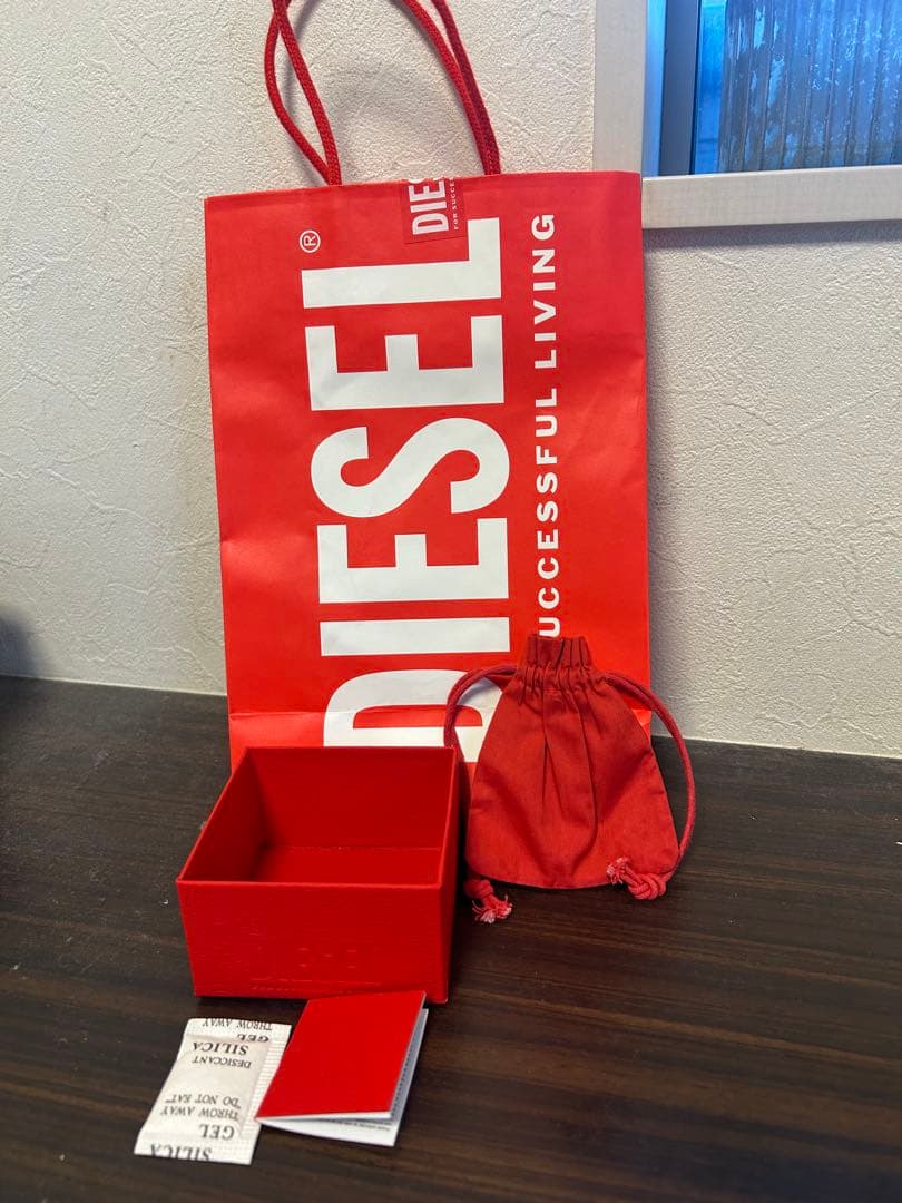 DIESEL ネックレス メンズ 箱付き