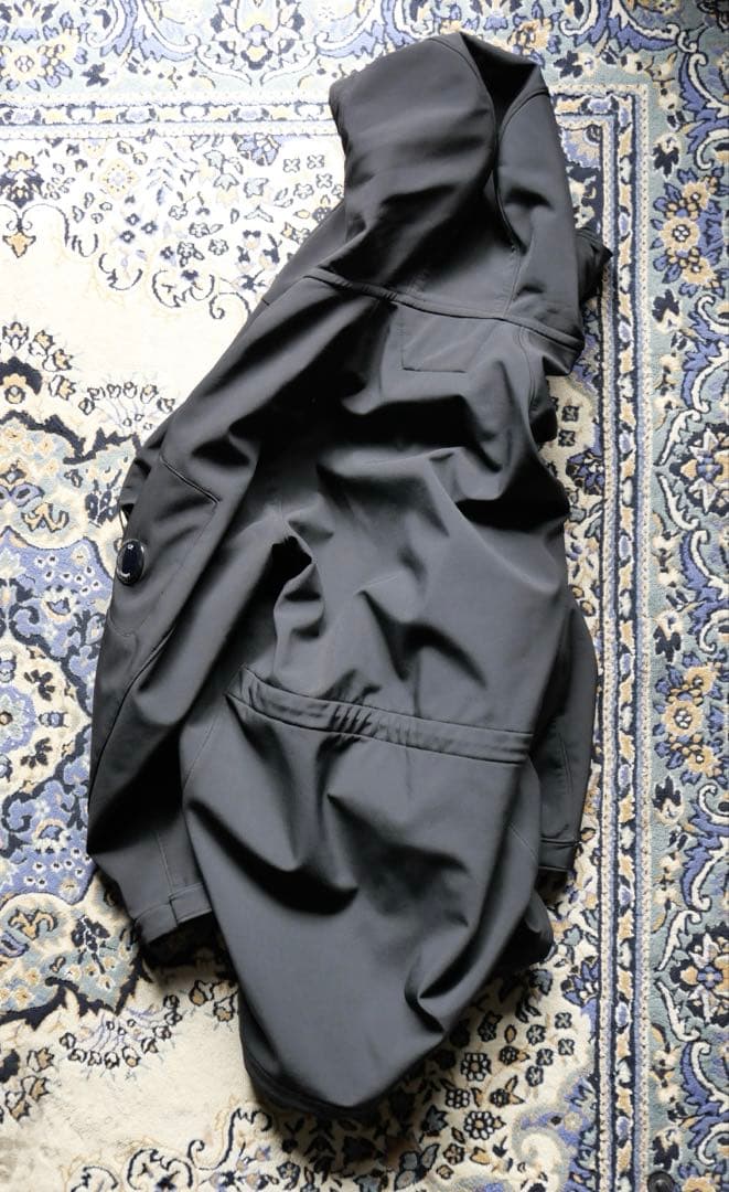 CP COMPANY フーデッドテックコート