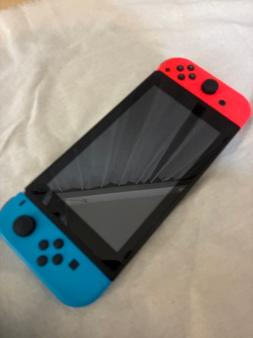 Nintendo Switch 箱有り　初期化済み