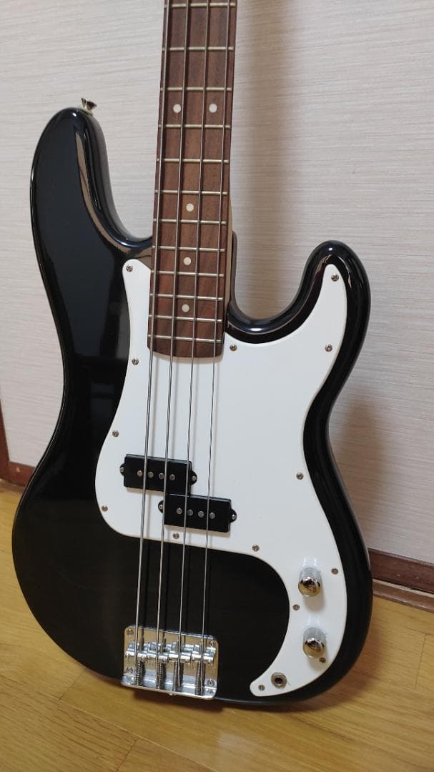 ベース Buskers Bass