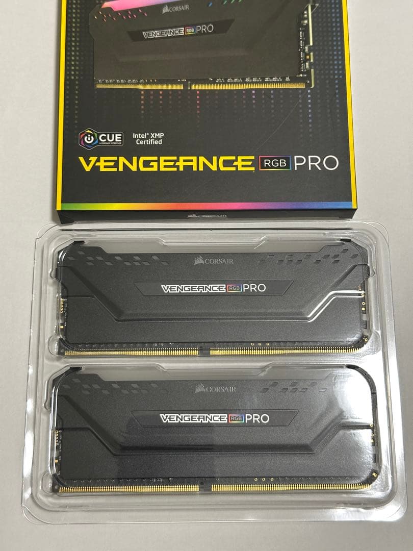 コルセア VENGEANCE RGB PRO DDR4 3200MHz 16GB