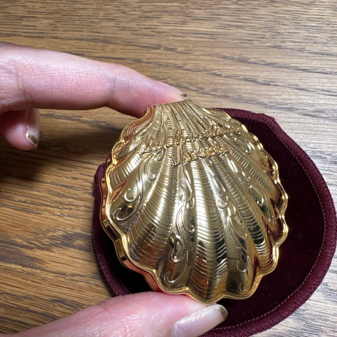 レ・メルヴェイユーズラデュレ 24k リミテッド エディション 貝殻 ケース