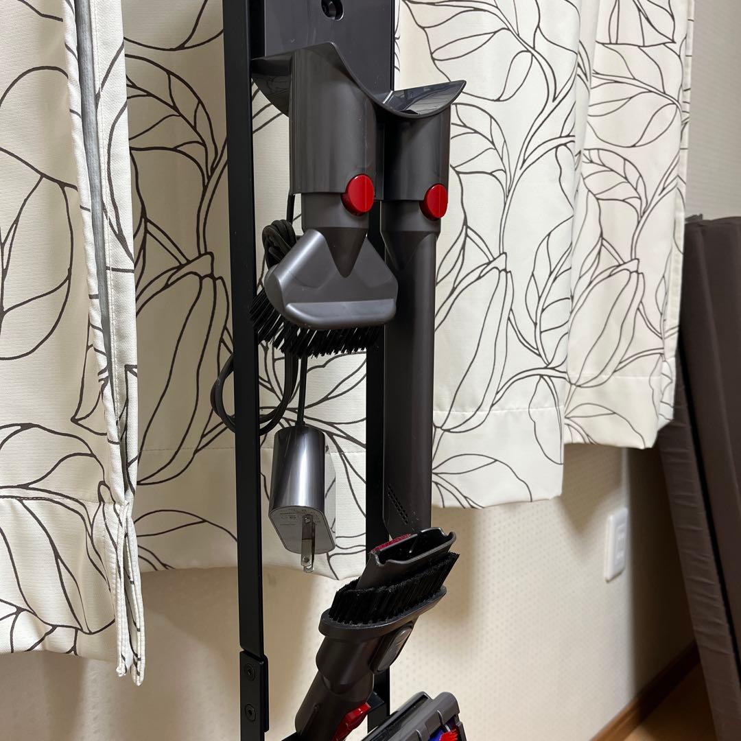 Dyson V8 absoluteフルセットジャンク(バッテリー交換要)