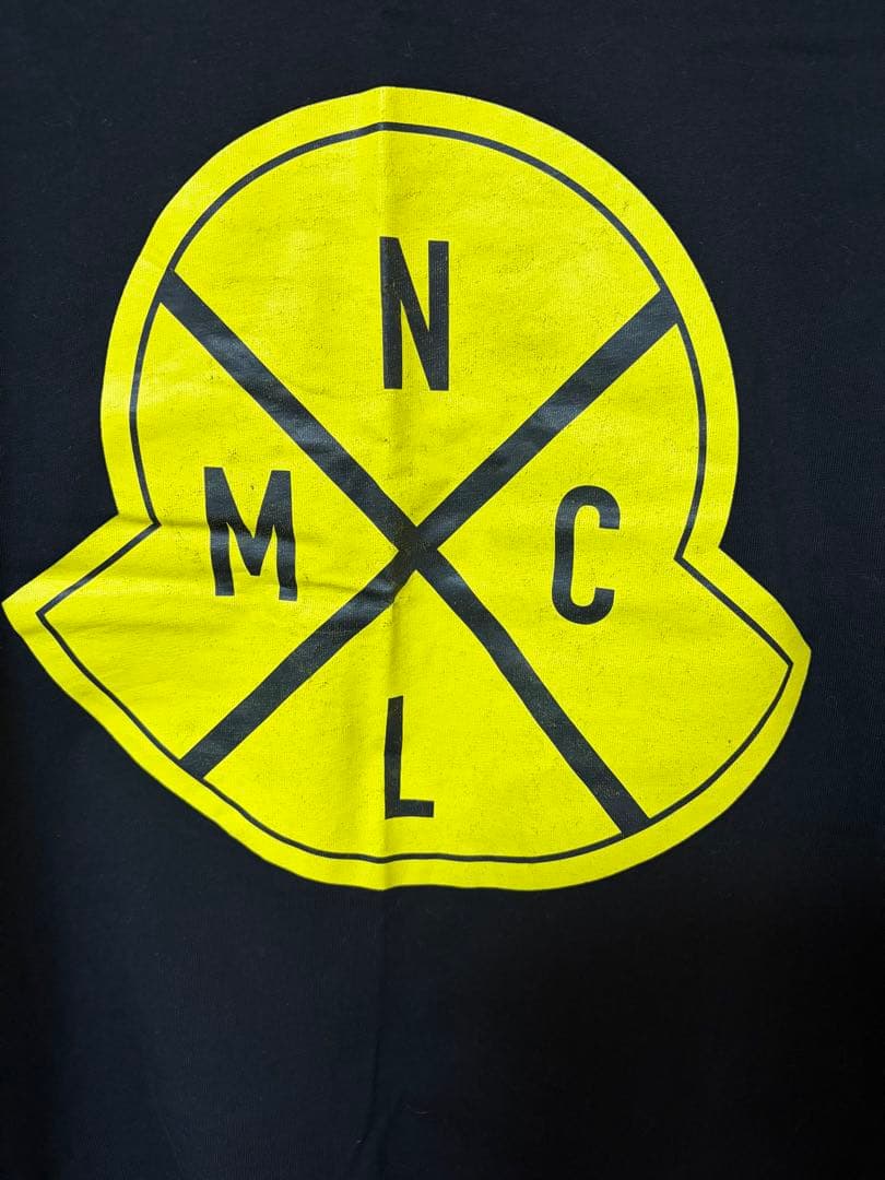 MONCLER モンクレール　Tシャツ　黒色　XL