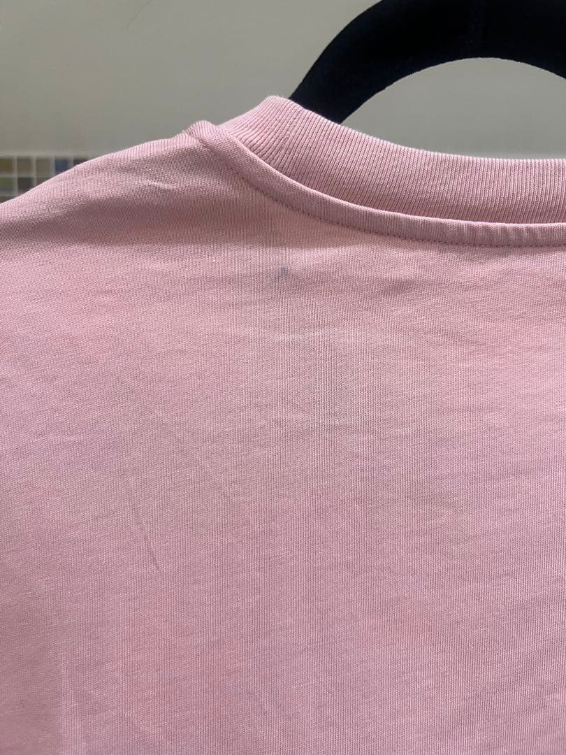 モンクレール　レディース　半袖Tシャツ　　ピンク ロゴ Sサイズ